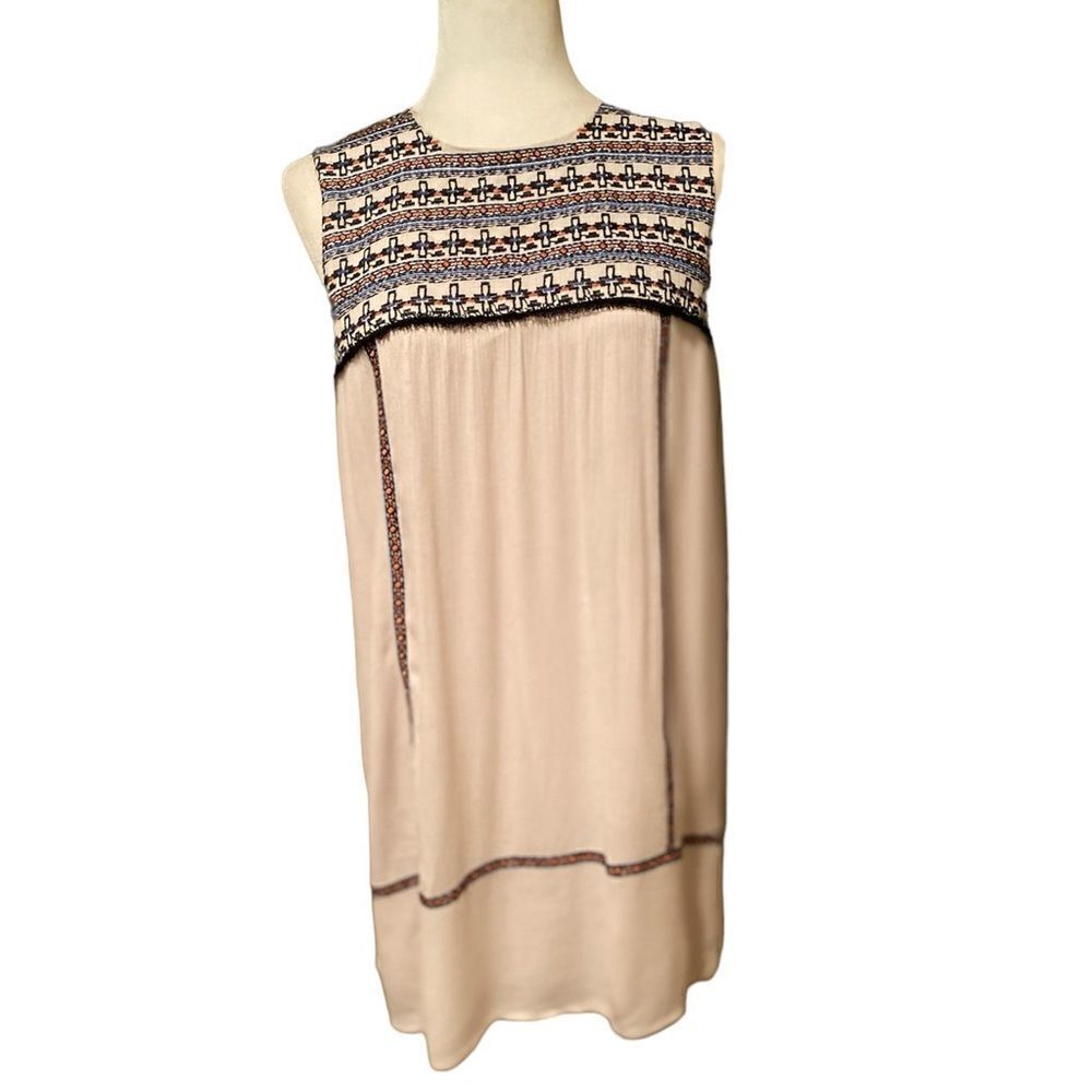 CiCi Dress Size Small Embroidered Midi